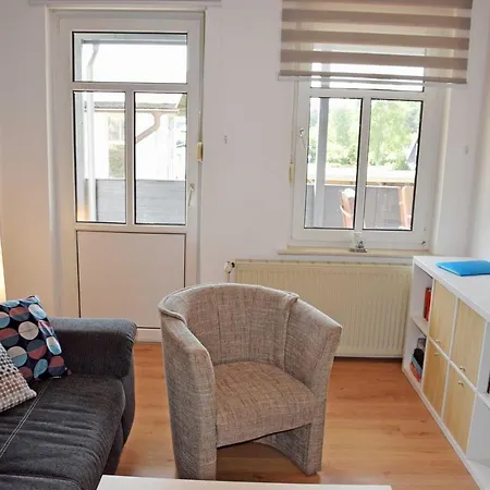 Ferienwohnung Im Ostseebad Goehren Lejlighed *