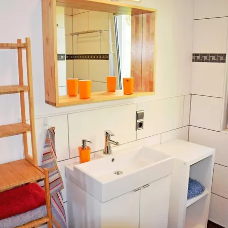 Ferienwohnung Im Ostseebad Goehren Lejlighed *